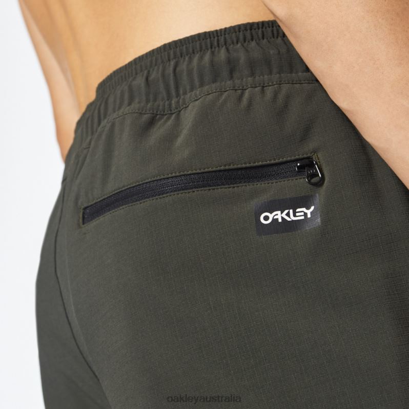 Transport Hybrd Packable Short New Dark Brush Oakley2ZJX2717