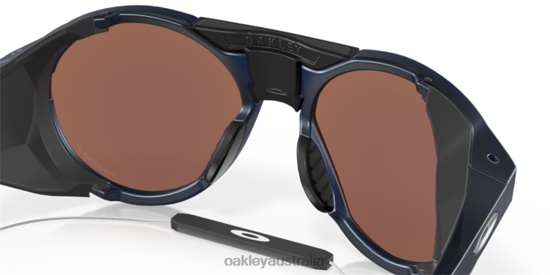 Clifden Prizm Deep Water Polarized Lenses, Matte Translucent Blue Frame Oakley2ZJX464