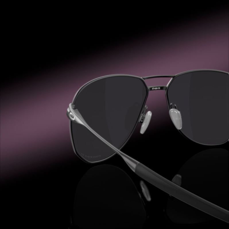Contrail TI Prizm Grey Polarized Lenses, Satin Black Frame Oakley2ZJX371