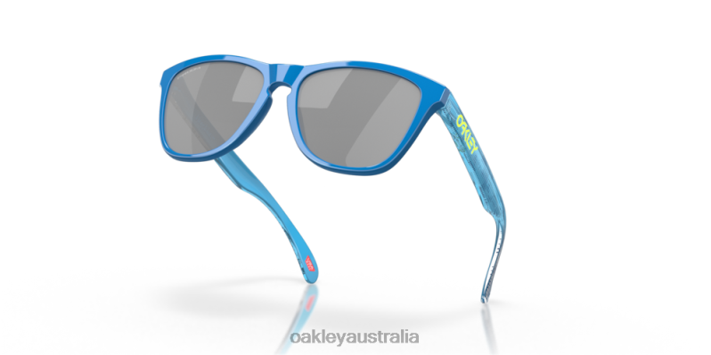 Frogskins (Low Bridge Fit) High Resolution Collection Prizm Black Lenses, Hi Res Polished Sapphire Frame Oakley2ZJX823