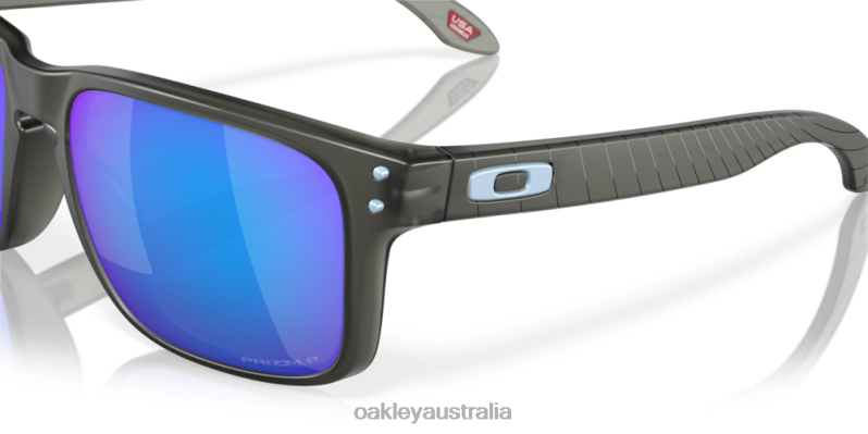 Holbrook Encircle Collection Prizm Sapphire Polarized Lenses, Matte Grey Smoke Frame Oakley2ZJX621