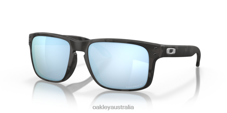 Holbrook Prizm Deep Water Polarized Lenses, Matte Black Camo Frame Oakley2ZJX70