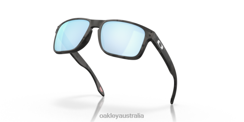 Holbrook Prizm Deep Water Polarized Lenses, Matte Black Camo Frame Oakley2ZJX70