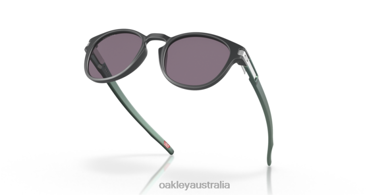Latch (Low Bridge Fit) Prizm Grey Lenses, Matte Carbon Frame Oakley2ZJX910