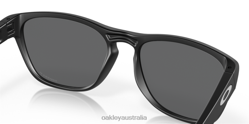 Manorburn Prizm Black Polarized Lenses, Matte Black Frame Oakley2ZJX1094