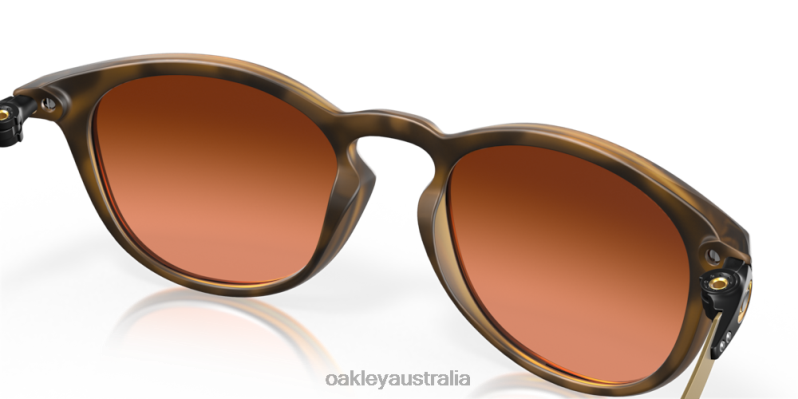 Pitchman R Prizm Brown Gradient Lenses, Matte Brown Tortoise Frame Oakley2ZJX413