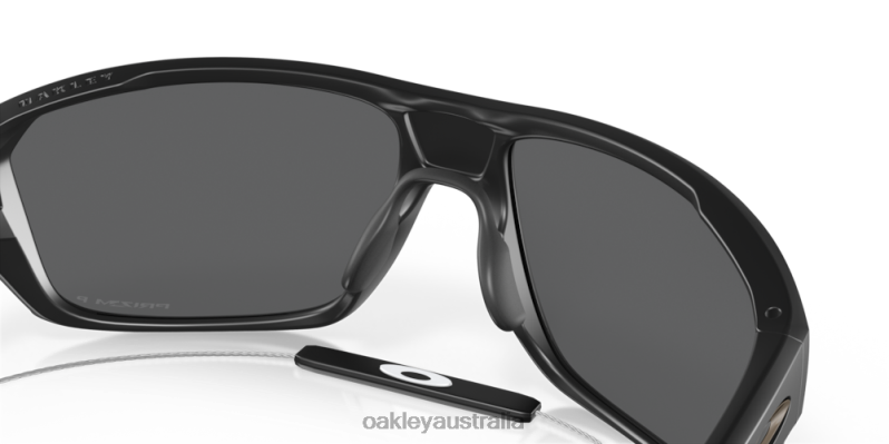 Split Shot Prizm Black Polarized Lenses, Matte Black Frame Oakley2ZJX301