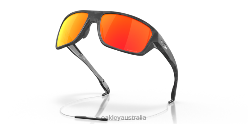 Split Shot Prizm Ruby Lenses, Matte Black Camo Frame Oakley2ZJX303