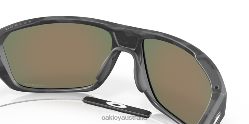 Split Shot Prizm Ruby Lenses, Matte Black Camo Frame Oakley2ZJX303