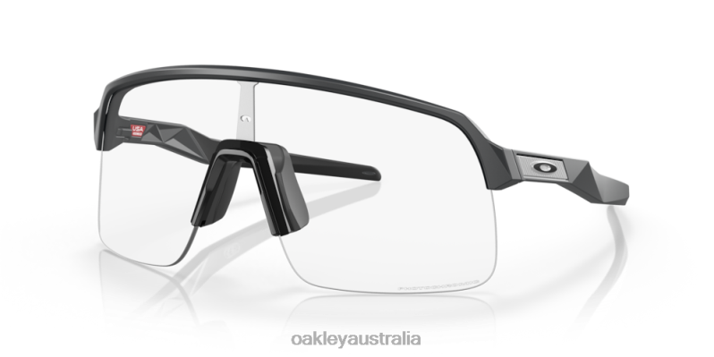 Sutro Lite Clear To Black Iridium Photochromic Lenses, Matte Carbon Frame Oakley2ZJX230