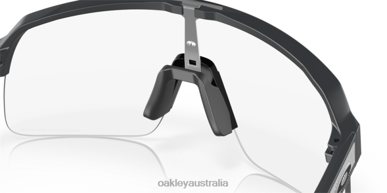 Sutro Lite Clear To Black Iridium Photochromic Lenses, Matte Carbon Frame Oakley2ZJX230
