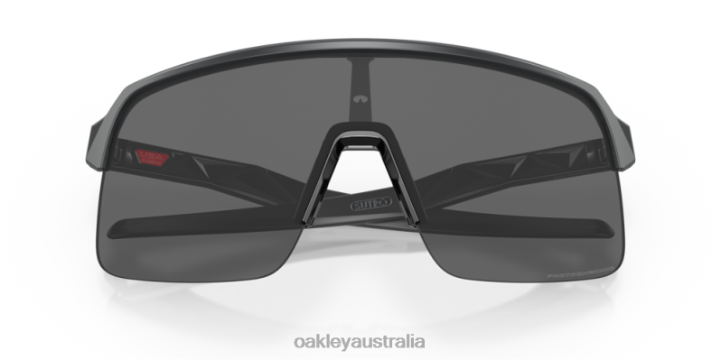 Sutro Lite Clear To Black Iridium Photochromic Lenses, Matte Carbon Frame Oakley2ZJX230