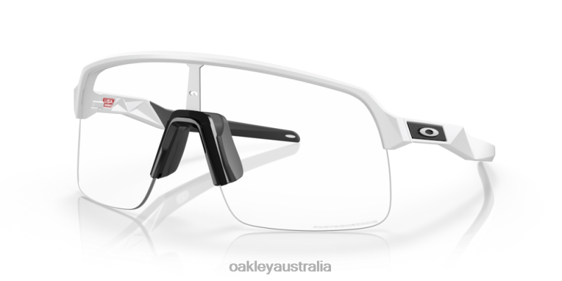 Sutro Lite Clear To Black Iridium Photochromic Lenses, Matte White Frame Oakley2ZJX231