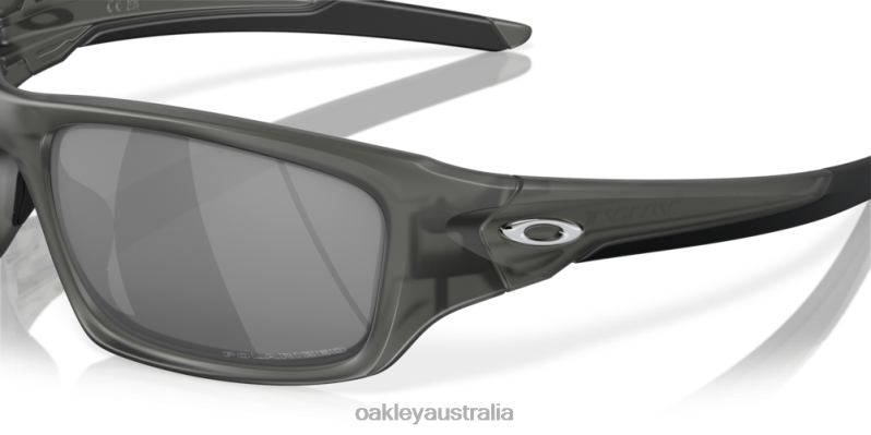 Valve Black Iridium Polarized Lenses, Matte Grey Smoke Frame Oakley2ZJX776