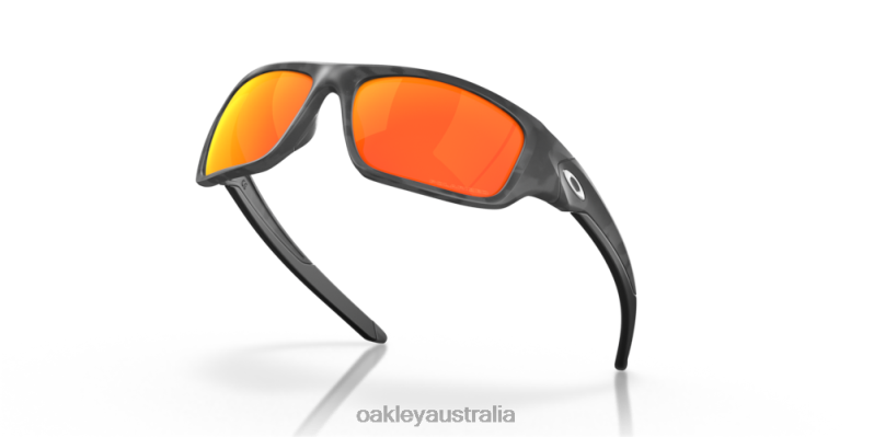 Valve Ruby Iridium Polarized Lenses, Matte Black Camo Frame Oakley2ZJX778
