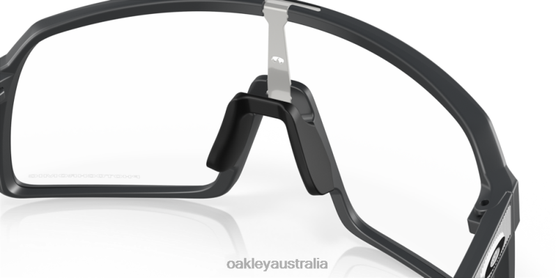 Sutro Clear To Black Iridium Photochromic Lenses, Matte Carbon Frame Oakley2ZJX90