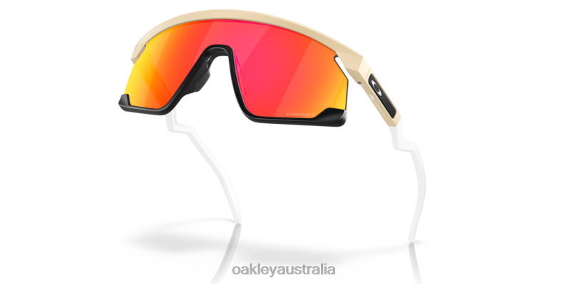 BXTR Prizm Ruby Lenses, Matte Desert Tan Frame Oakley2ZJX104