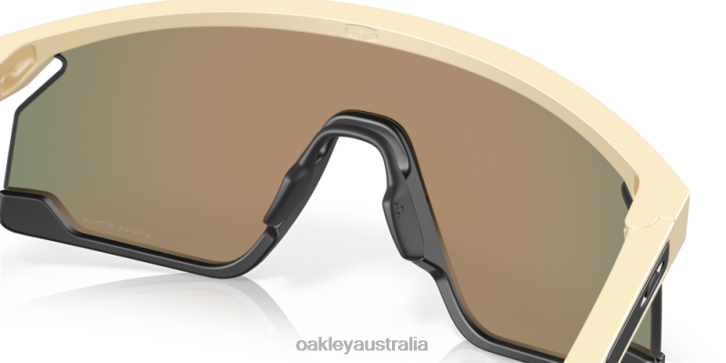 BXTR Prizm Ruby Lenses, Matte Desert Tan Frame Oakley2ZJX104