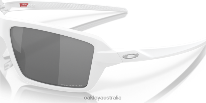 Cables Prizm Black Polarized Lenses, Matte White Frame Oakley2ZJX674
