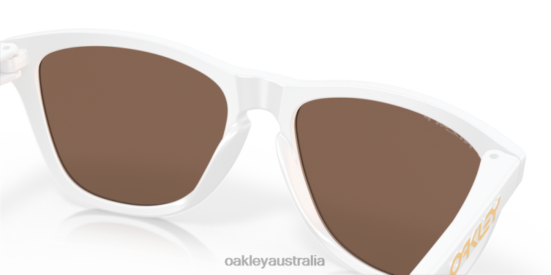 Frogskins (Low Bridge Fit) Prizm 24K Polarized Lenses, Matte White Frame Oakley2ZJX822
