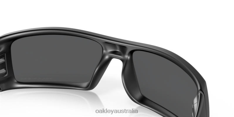 Gascan Black Iridium Polarized Lenses, Matte Black Frame Oakley2ZJX315