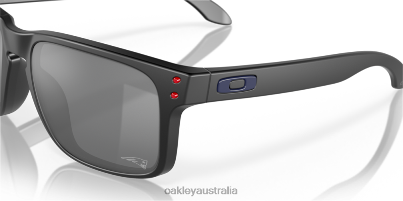 New England Patriots Holbrook Prizm Black Lenses, Matte Black Frame Oakley2ZJX640
