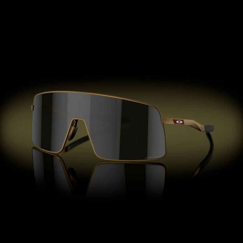 Sutro TI Patrick Mahomes II Collection Prizm Black Lenses, Matte Gold Frame Oakley2ZJX218