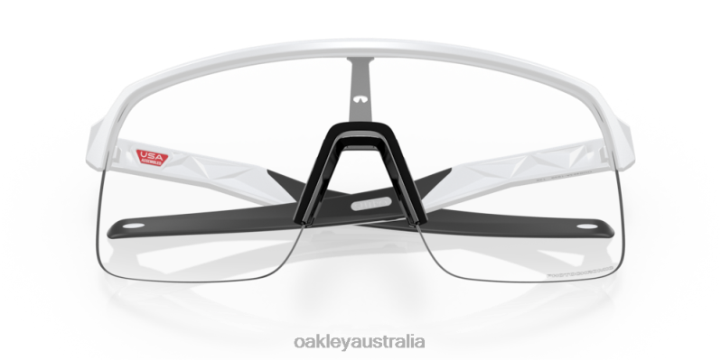 Sutro Lite (Low Bridge Fit) Clear To Black Iridium Photochromic Lenses, Matte White Frame Oakley2ZJX454