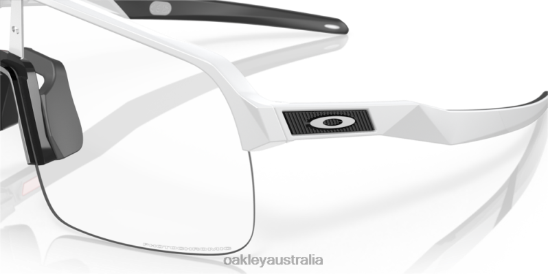 Sutro Lite (Low Bridge Fit) Clear To Black Iridium Photochromic Lenses, Matte White Frame Oakley2ZJX454