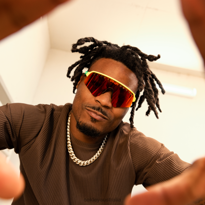 Sutro Lite Sweep (Vented) Prizm Ruby Lenses, Tennis Ball Yellow Frame Oakley2ZJX233 - Click Image to Close