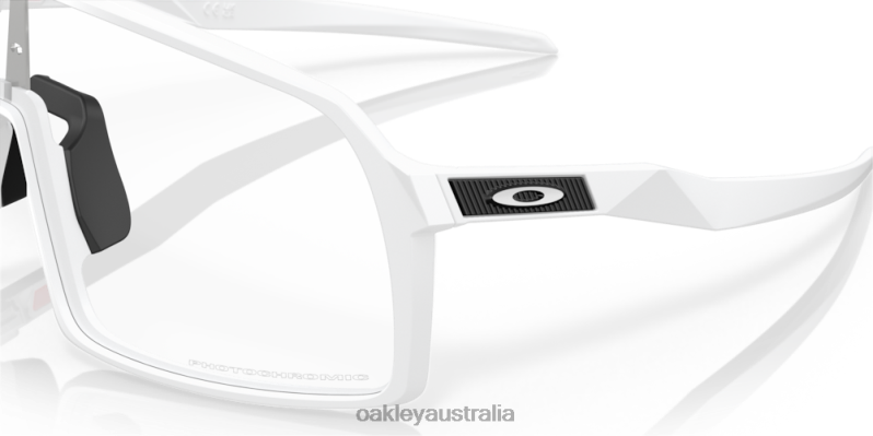 Sutro (Low Bridge Fit) Clear To Black Iridium Photochromic Lenses, Matte White Frame Oakley2ZJX476