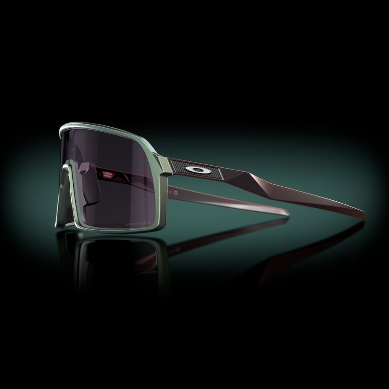 Sutro Verve Collection Prizm Grey Lenses, Verve Matte Silver/Blue Colorshift Frame Oakley2ZJX930
